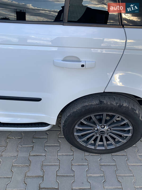 Внедорожник / Кроссовер Land Rover Range Rover Sport 2012 в Одессе