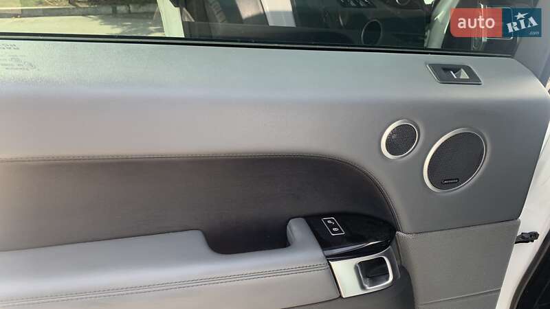 Внедорожник / Кроссовер Land Rover Range Rover Sport 2015 в Днепре