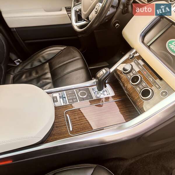Внедорожник / Кроссовер Land Rover Range Rover Sport 2016 в Киеве