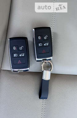 Позашляховик / Кросовер Land Rover Range Rover Sport 2022 в 