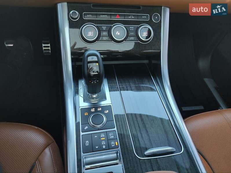 Внедорожник / Кроссовер Land Rover Range Rover Sport 2017 в Павлограде