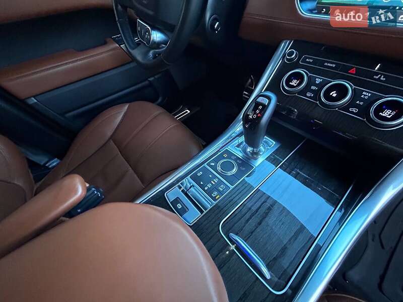 Внедорожник / Кроссовер Land Rover Range Rover Sport 2017 в Павлограде