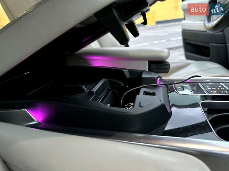 Внедорожник / Кроссовер Land Rover Range Rover Sport 2016 в Киеве