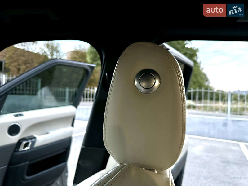 Внедорожник / Кроссовер Land Rover Range Rover Sport 2016 в Киеве