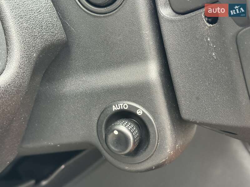 Внедорожник / Кроссовер Land Rover Range Rover Sport 2011 в Одессе