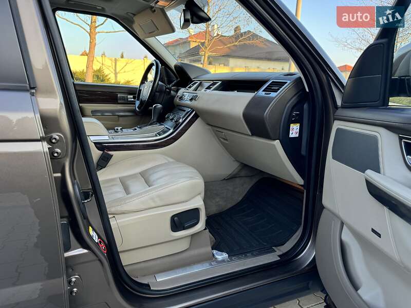 Позашляховик / Кросовер Land Rover Range Rover Sport 2010 в Одесі