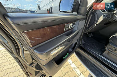 Позашляховик / Кросовер Land Rover Range Rover Sport 2010 в 