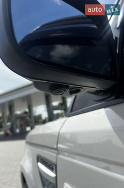 Внедорожник / Кроссовер Land Rover Range Rover Sport 2010 в 