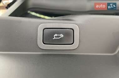Внедорожник / Кроссовер Land Rover Range Rover Sport 2018 в 