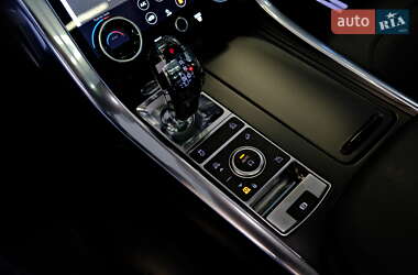 Позашляховик / Кросовер Land Rover Range Rover Sport 2019 в 