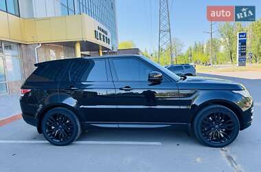 Позашляховик / Кросовер Land Rover Range Rover Sport 2016 в 