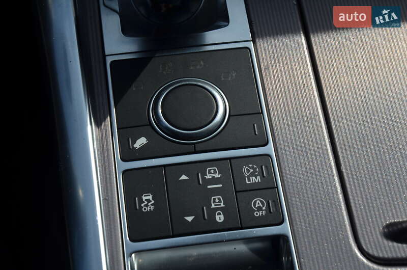 Внедорожник / Кроссовер Land Rover Range Rover Sport 2017 в Харькове
