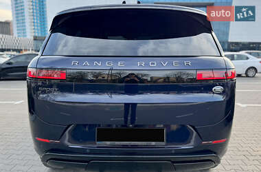 Позашляховик / Кросовер Land Rover Range Rover Sport 2023 в 