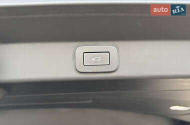 Позашляховик / Кросовер Land Rover Range Rover Sport 2023 в 