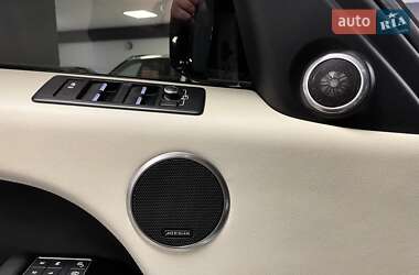 Внедорожник / Кроссовер Land Rover Range Rover Sport 2016 в 