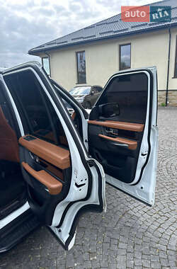 Позашляховик / Кросовер Land Rover Range Rover Sport 2010 в 