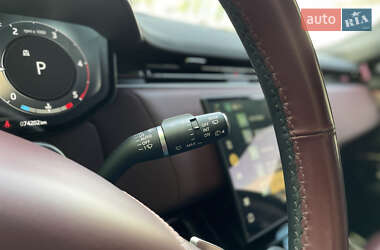 Позашляховик / Кросовер Land Rover Range Rover Sport 2023 в 