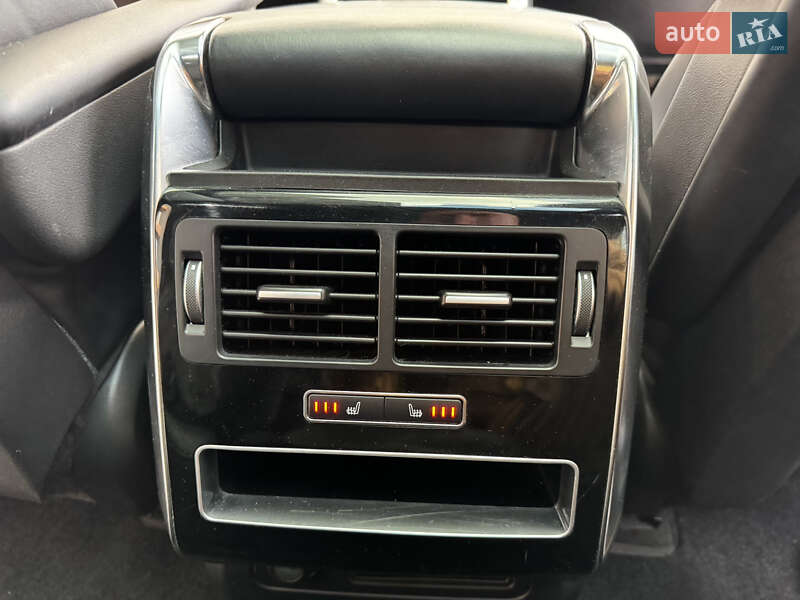 Позашляховик / Кросовер Land Rover Range Rover Sport 2016 в Києві