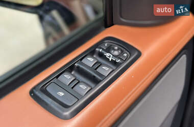 Внедорожник / Кроссовер Land Rover Range Rover Sport 2012 в 