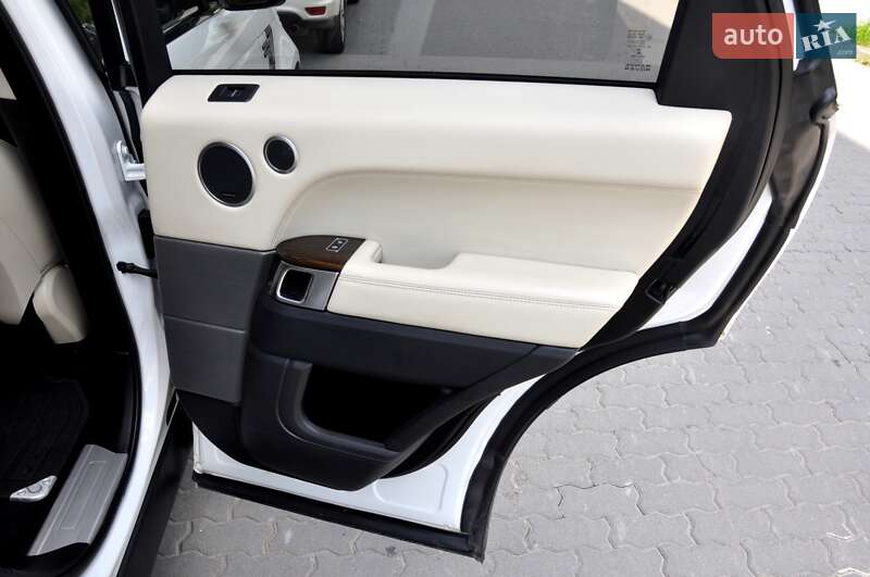 Внедорожник / Кроссовер Land Rover Range Rover Sport 2015 в Львове