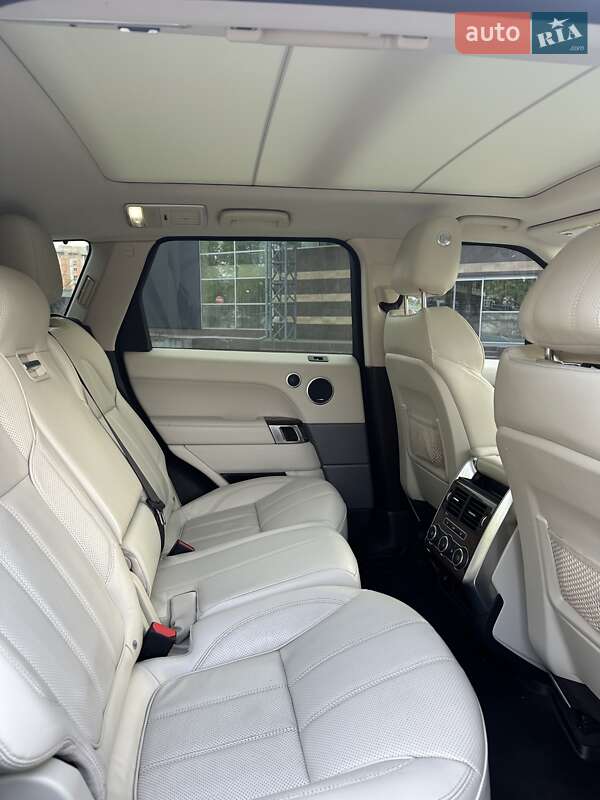 Внедорожник / Кроссовер Land Rover Range Rover Sport 2015 в Тернополе
