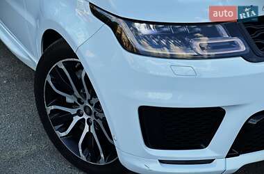 Позашляховик / Кросовер Land Rover Range Rover Sport 2019 в 