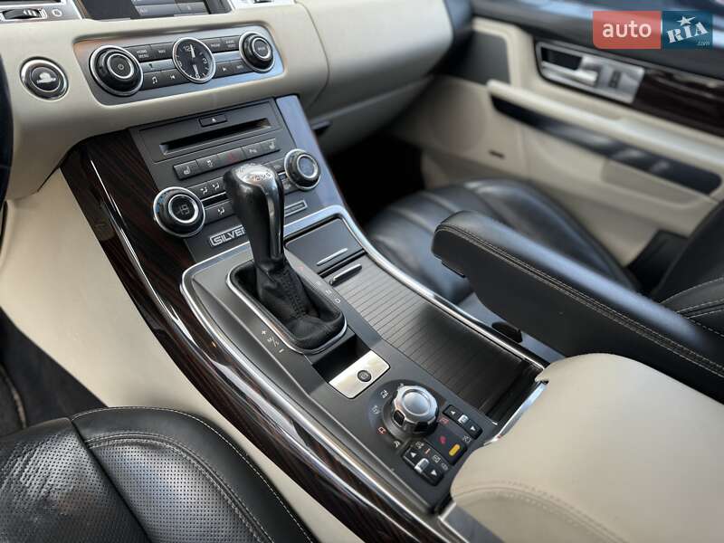 Внедорожник / Кроссовер Land Rover Range Rover Sport 2011 в Сарнах