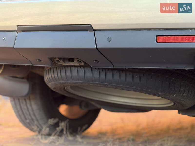 Внедорожник / Кроссовер Land Rover Range Rover Sport 2010 в Радомышле