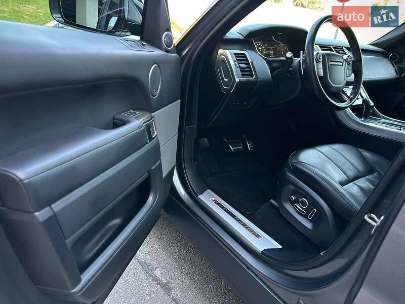 Внедорожник / Кроссовер Land Rover Range Rover Sport 2017 в Киеве фото 42 Внедорожник / Кроссовер Land Rover Range Rover Sport 2017 в Киеве