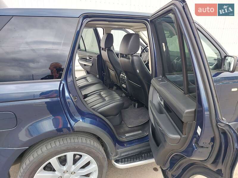 Внедорожник / Кроссовер Land Rover Range Rover Sport 2011 в Белгороде-Днестровском