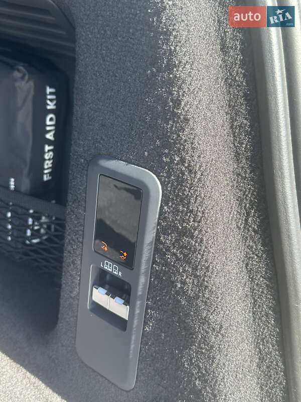 Позашляховик / Кросовер Land Rover Range Rover Sport 2025 в Києві фото 26 Позашляховик / Кросовер Land Rover Range Rover Sport 2025 в Києві