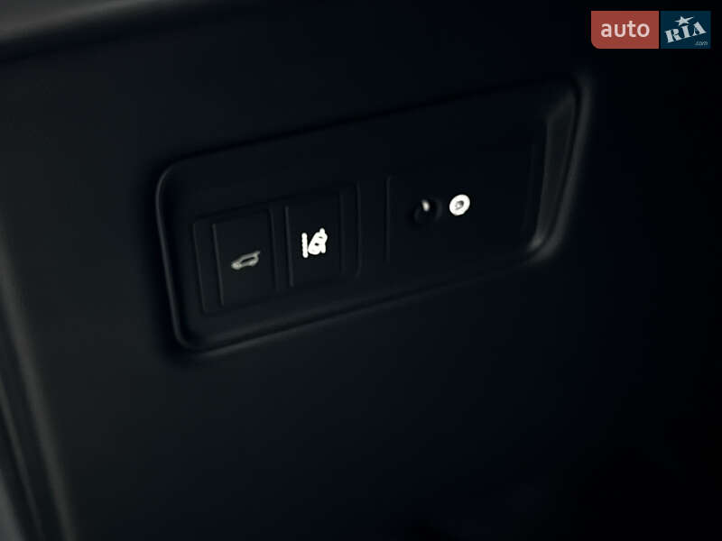 Внедорожник / Кроссовер Land Rover Range Rover Sport 2017 в Львове фото 23 Внедорожник / Кроссовер Land Rover Range Rover Sport 2017 в Львове