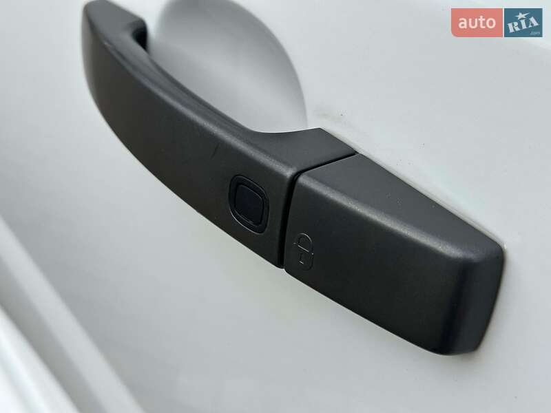 Внедорожник / Кроссовер Land Rover Range Rover Sport 2010 в Одессе