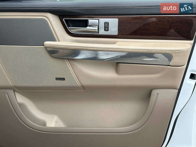 Внедорожник / Кроссовер Land Rover Range Rover Sport 2010 в Одессе