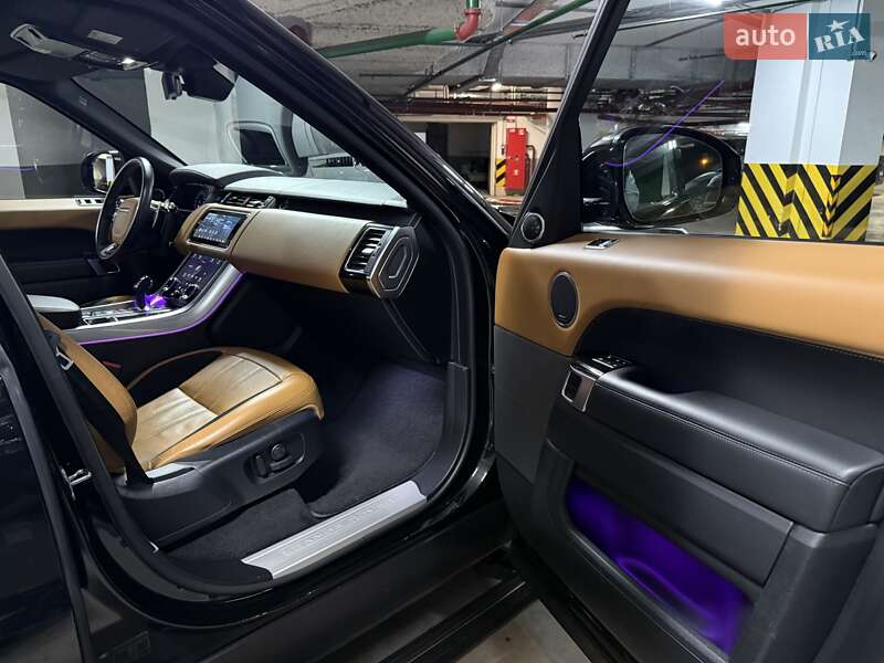 Внедорожник / Кроссовер Land Rover Range Rover Sport 2019 в Киеве фото 63 Внедорожник / Кроссовер Land Rover Range Rover Sport 2019 в Киеве