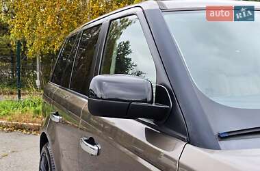 Внедорожник / Кроссовер Land Rover Range Rover Sport 2010 в 