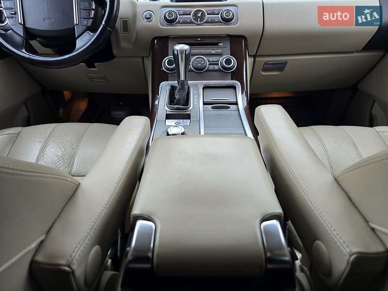 Внедорожник / Кроссовер Land Rover Range Rover Sport 2010 в Хмельницком