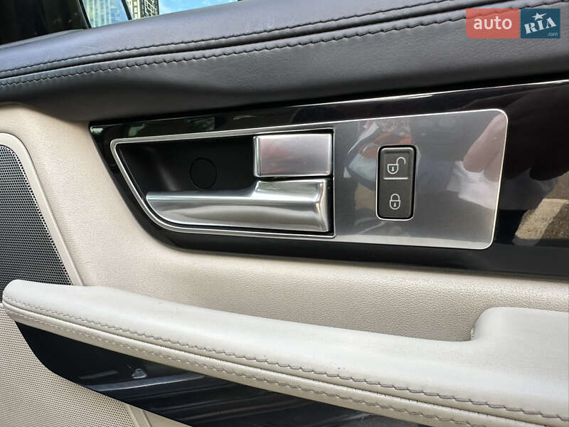 Позашляховик / Кросовер Land Rover Range Rover Sport 2009 в Києві