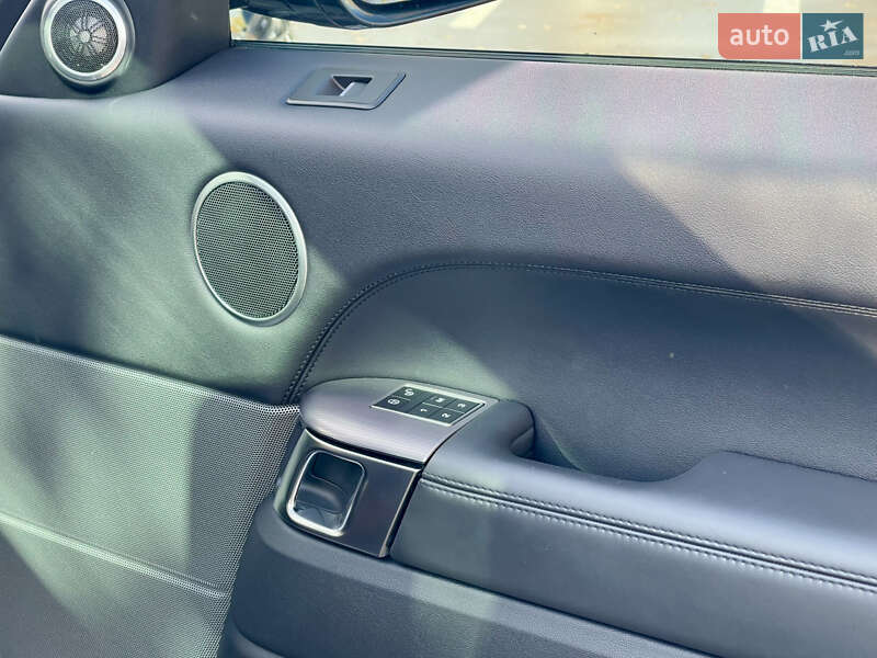 Внедорожник / Кроссовер Land Rover Range Rover Sport 2017 в Киеве