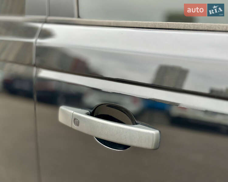 Внедорожник / Кроссовер Land Rover Range Rover Sport 2011 в Киеве