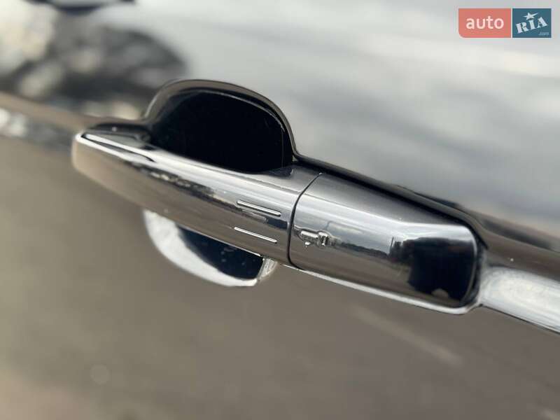 Внедорожник / Кроссовер Land Rover Range Rover Sport 2013 в Кривом Роге