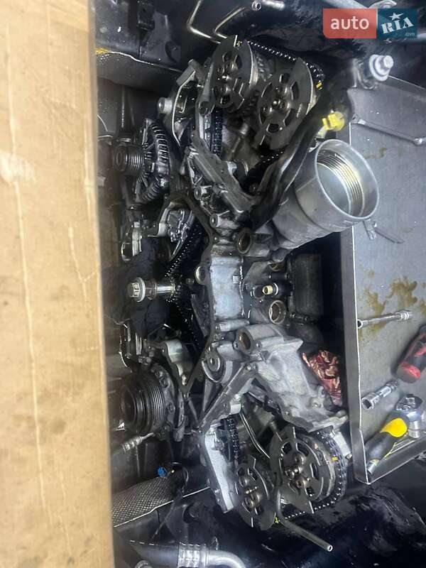 Внедорожник / Кроссовер Land Rover Range Rover Sport 2013 в Кривом Роге