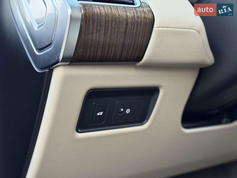 Внедорожник / Кроссовер Land Rover Range Rover Sport 2016 в Киеве