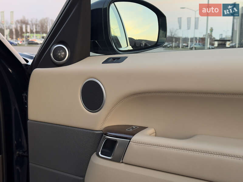 Внедорожник / Кроссовер Land Rover Range Rover Sport 2016 в Киеве