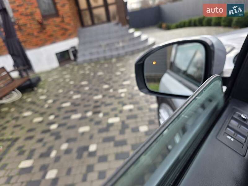 Внедорожник / Кроссовер Land Rover Range Rover Sport 2017 в Радомышле