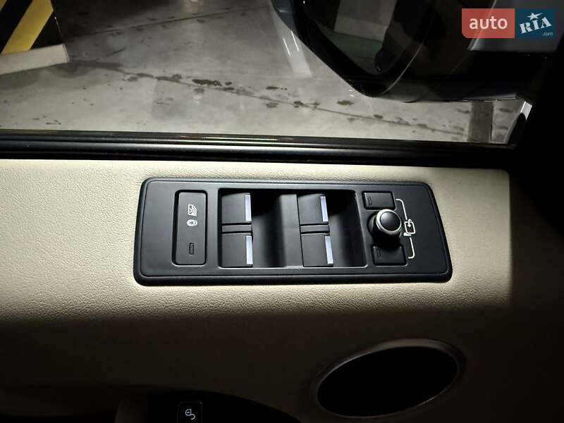 Внедорожник / Кроссовер Land Rover Range Rover Sport 2016 в Киеве