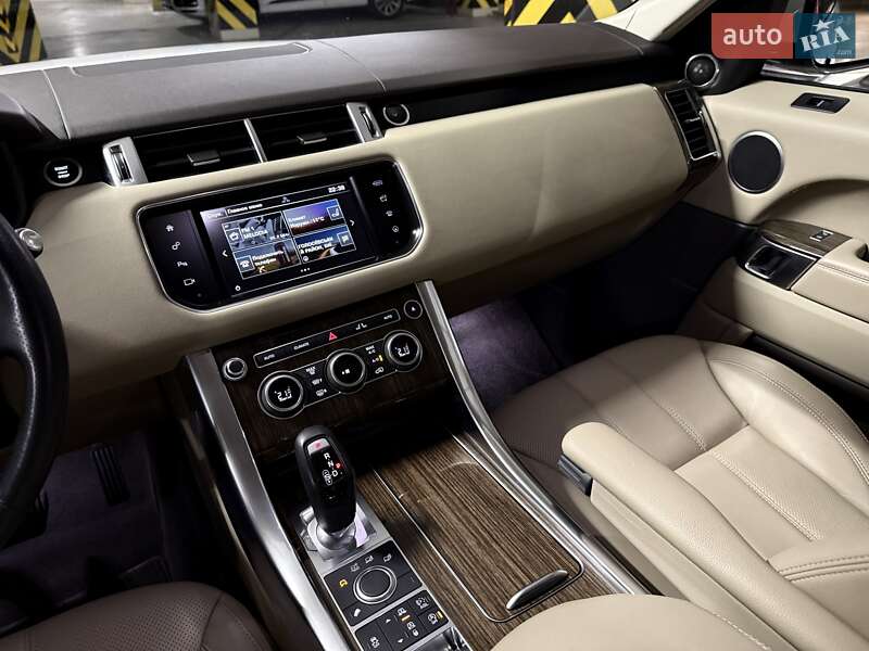 Внедорожник / Кроссовер Land Rover Range Rover Sport 2016 в Киеве