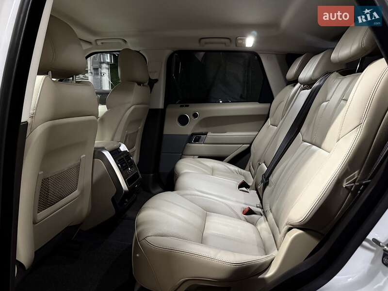 Внедорожник / Кроссовер Land Rover Range Rover Sport 2016 в Киеве