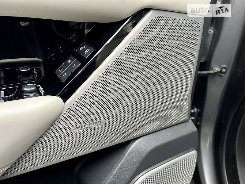 Внедорожник / Кроссовер Land Rover Range Rover Velar 2017 в Киеве