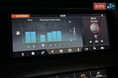 Внедорожник / Кроссовер Land Rover Range Rover Velar 2017 в 
